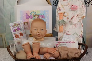 BeBorn-Tom-white-1-4-limb-001