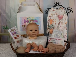 BeBorn-Vivien-Wosnjuk-white-1-4-limb-001