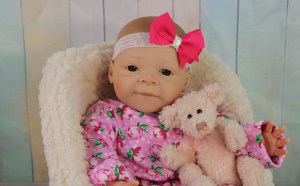 Estelle-Wosnjuk-weighted-baby-001