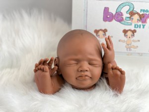 Layla-asleep-ethnic-14-limbs-beborn-002