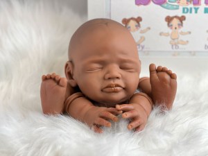 Layla-asleep-ethnic-14-limbs-beborn-004