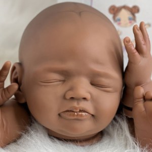 Layla-asleep-ethnic-14-limbs-beborn-thumb