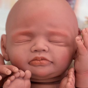 Layla-beBorn-kit-cg-001