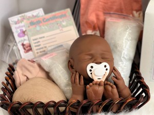 Layla-ethnic-14-limbs-beborn-kit-with-accessories-0003