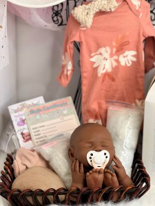 Layla-ethnic-14-limbs-beborn-kit-with-accessories-0004