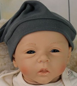 Lelou-weighteddoll-new-boy-thumb
