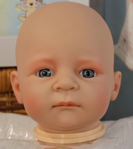 Leon-Awake-thumbnail-dollsinc-csdp-001
