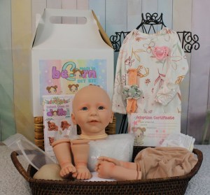 Lisa-Scherer-beBorn-22inch-1-4-limb-003