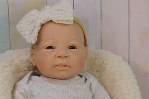 Merle-weighted-playdoll-002