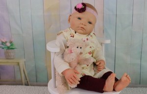 Nina-Legler-girl-weighted-baby-004