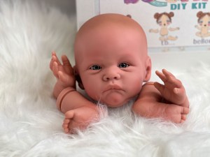 Polly-awake-fixed-eyes-14-limbs-beborn-004