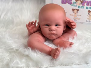 Polly-awake-fixed-eyes-full-limbs-beborn-001