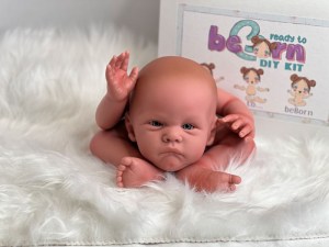 Polly-awake-fixed-eyes-full-limbs-beborn-004