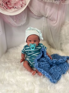 Polly-awake-full-limbs-fully-assembled-weighted-with-magnets-005