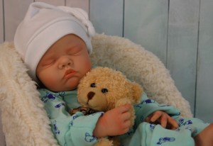 Rylee-Sieben-asleep-18inch-1-4-limb-005
