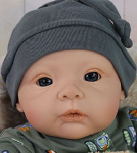 Sophie-Wosnjuk-weighted-baby-boy-thumb