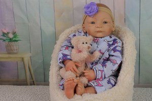 nils-awake--weighted-playdoll-002b