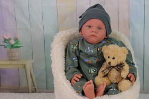 polly-awake-new-weighteddoll-002